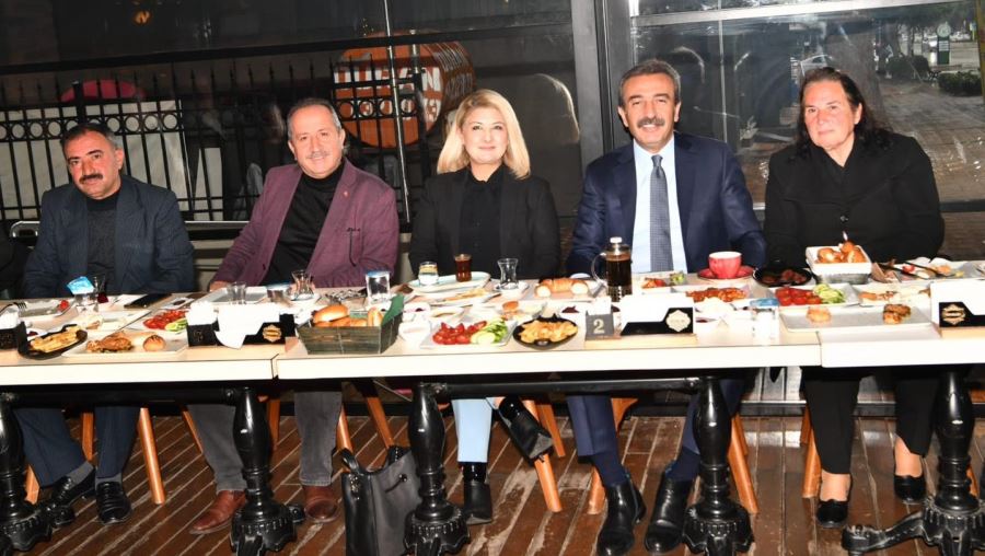 “Yerel yönetimler muhtarlara destek olmalı”