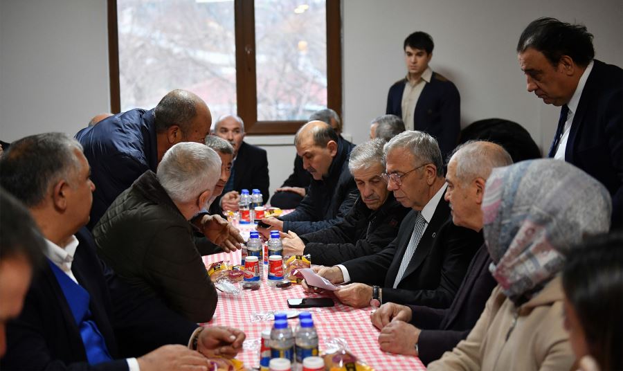 YERİNDE KENTSEL DÖNÜŞÜM: MANSUR YAVAŞ SOLFASOL MAHALLESİ’NDEKİ HAK SAHİPLERİYLE BULUŞTU