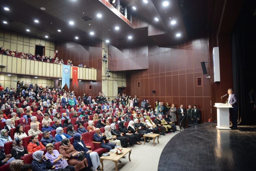 YILDIRIM’DA SALİHA ERDİM’DEN ALTIN ÖĞÜTLER