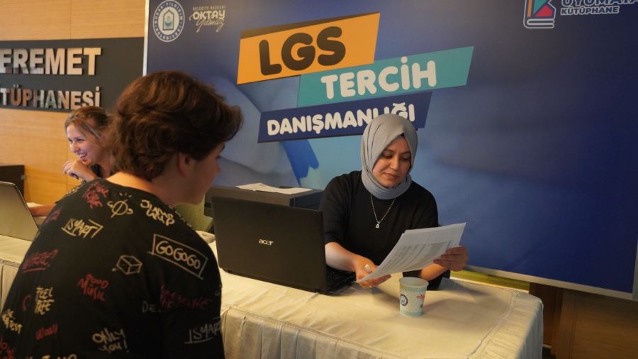 YILDIRIM’DAN ÖĞRENCİLERE ÜCRETSİZ DANIŞMANLIK HİZMETİ
