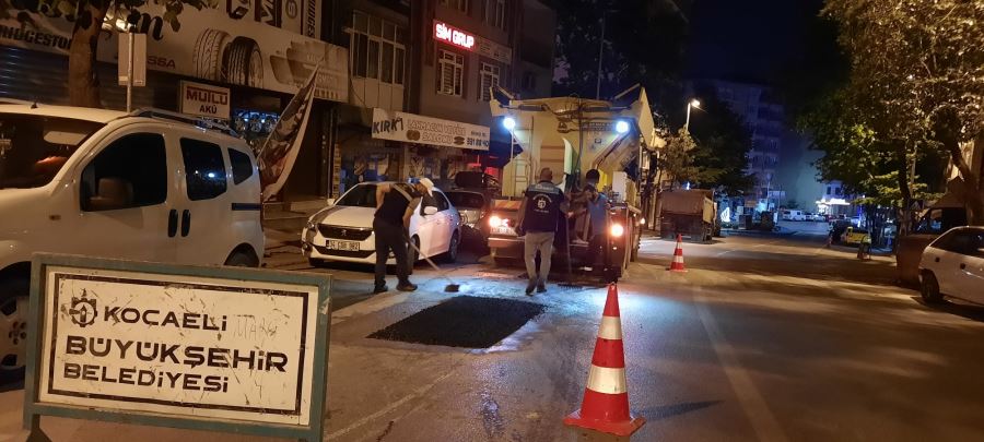 Yollar ve kaldırımlar bayrama hazırlanıyor