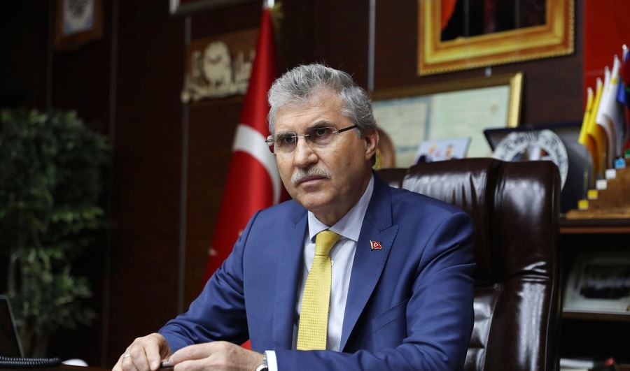 Yüce sosyal medyadan o saate dikkat çekti: 