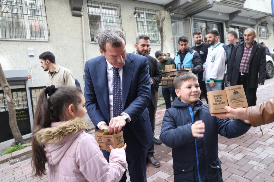 Zeytinburnu’na Bahar Fesleğenle Geldi